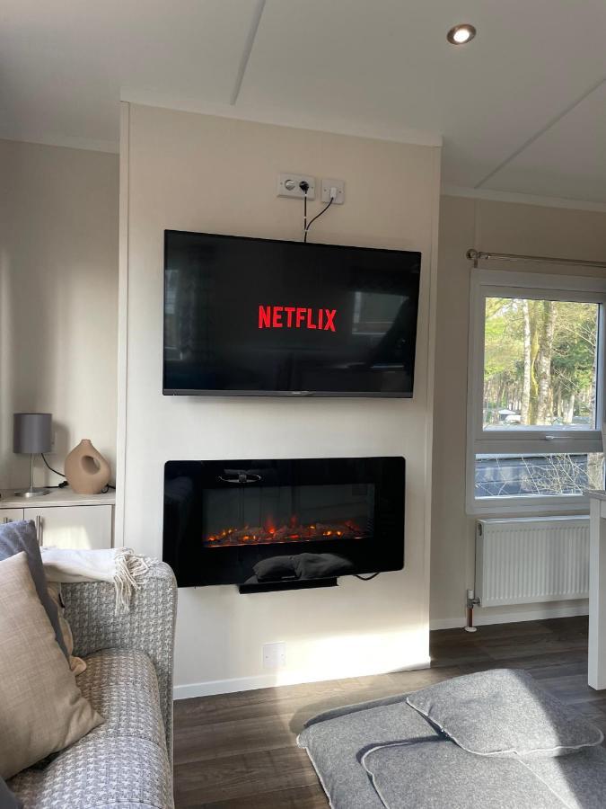 Luxe Chalet Hoenderloo Airco, Netflix - Recreation Only Exterior photo